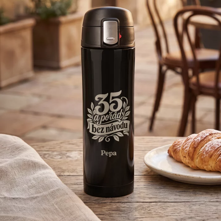 Termohrnek 440ml K 35 Narozeninám Dárek Pro 35Letou Ženu : 35 A Pořád Bez Návodu