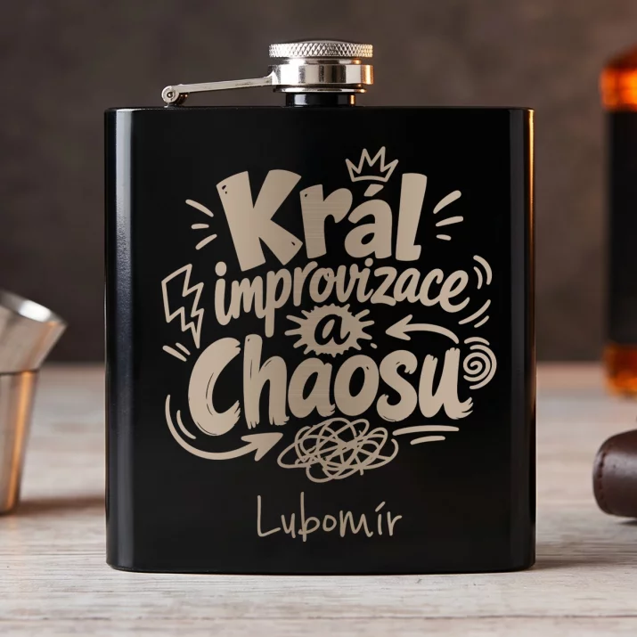 Placatka S Gravírováním Pro Přítele Dárek Ke Dni Chlapců Pro Muže: Král Improvizace A Chaosu