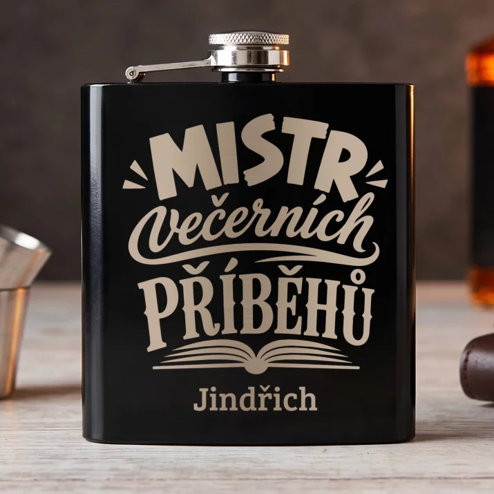Placatka S Gravírováním K Mikuláši Dárek Pro Muže: Mistr Večerních Příběhů Placatka S Gravírováním K Mikuláši Dárek Pro Muže: Mistr Večerních Příběhů