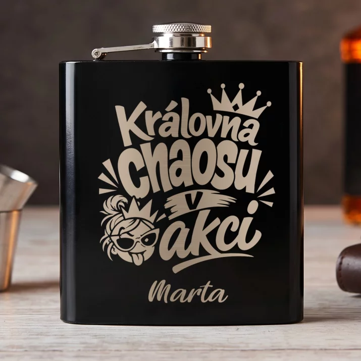 Placatka S Gravírováním Pro Dceru Dárek Pro Ženu: Královna Chaosu V Akci