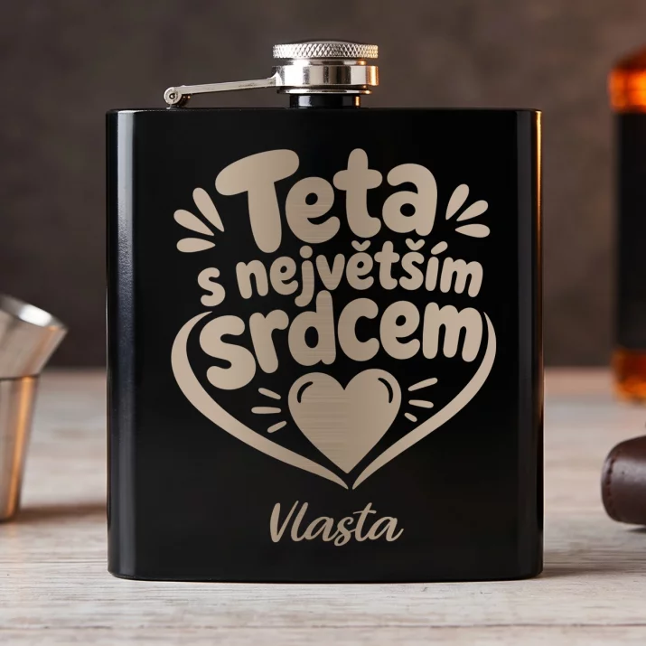 Placatka S Gravírováním Pro Tetu Dárek Pro Ženu: Teta S Největším Srdcem Placatka S Gravírováním Pro Tetu Dárek Pro Ženu: Teta S Největším Srdcem