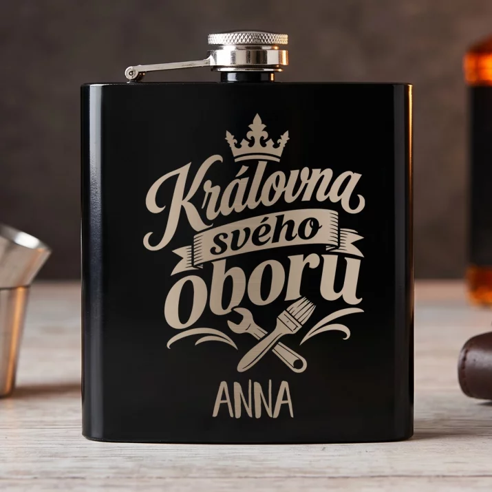Placatka S Gravírováním K Čtyřicetinám Dárek Pro 40Letou Ženu : Královna Svého Oboru Placatka S Gravírováním K Čtyřicetinám Dárek Pro 40Letou Ženu : Královna Svého Oboru
