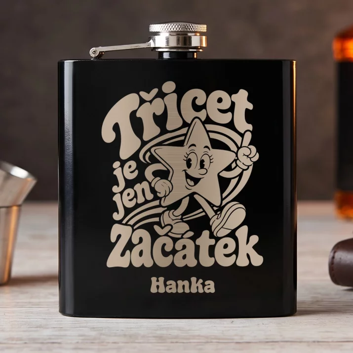 Placatka S Gravírováním Pro 30Letou Ženu Dárek K 30 Narozeninám Pro Ženu: Třicet Je Jen Začátek Placatka S Gravírováním Pro 30Letou Ženu Dárek K 30 Narozeninám Pro Ženu: Třicet Je Jen Začátek