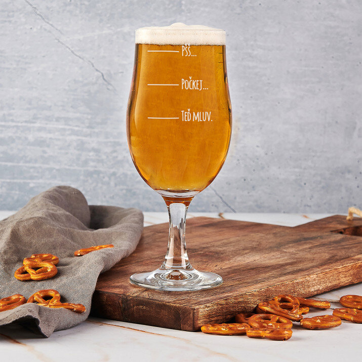 Pššš… – Sklenice na pivo na stopce