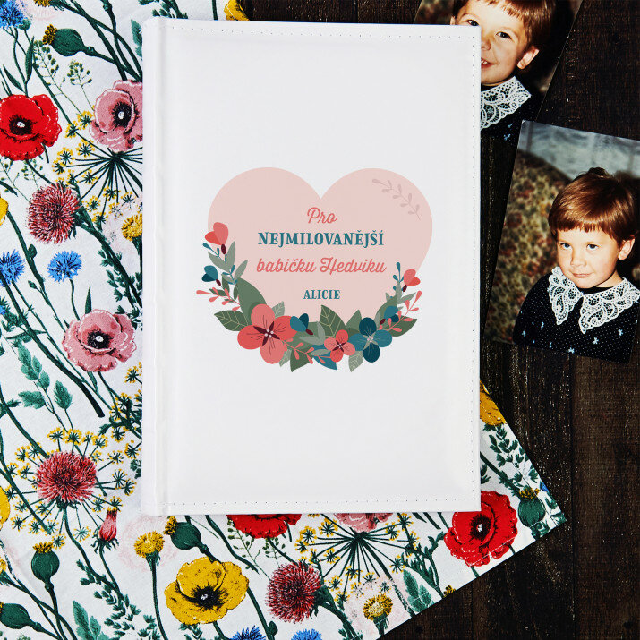 Pro nejmilovanější babičku - Personalizované fotoalbum