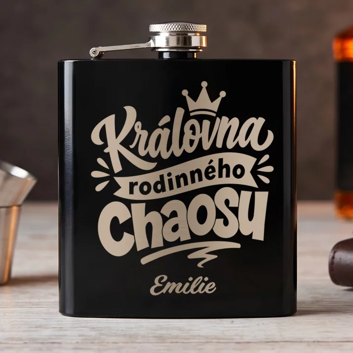 Placatka S Gravírováním Ke Dni Matek Dárek Pro Maminku Ženu: Královna Rodinného Chaosu
