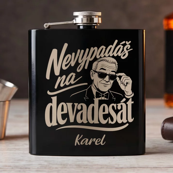 Placatka S Gravírováním K 90 Narozeninám Dárek Pro 90Letého Muže : Nevypadáš Na Devadesát Placatka S Gravírováním K 90 Narozeninám Dárek Pro 90Letého Muže : Nevypadáš Na Devadesát