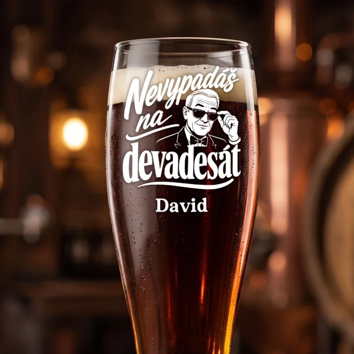 Sklenice Na Pivo S Gravírováním K 90 Narozeninám Dárek Pro 90Letého Muže : Nevypadáš Na Devadesát Sklenice Na Pivo S Gravírováním K 90 Narozeninám Dárek Pro 90Letého Muže : Nevypadáš Na Devadesát