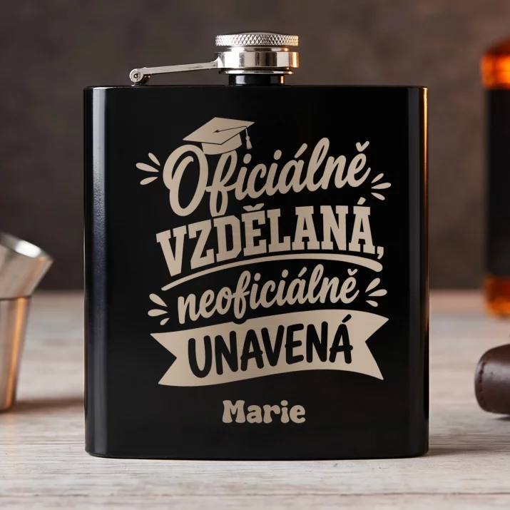 Placatka S Gravírováním K Ukončení Studia Dárek Pro Magistra Ženu: Oficiálně Vzdělaná Placatka S Gravírováním K Ukončení Studia Dárek Pro Magistra Ženu: Oficiálně Vzdělaná