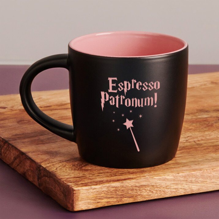 Espresso patronum - Černý keramický hrnek Espresso patronum - Černý keramický hrnek