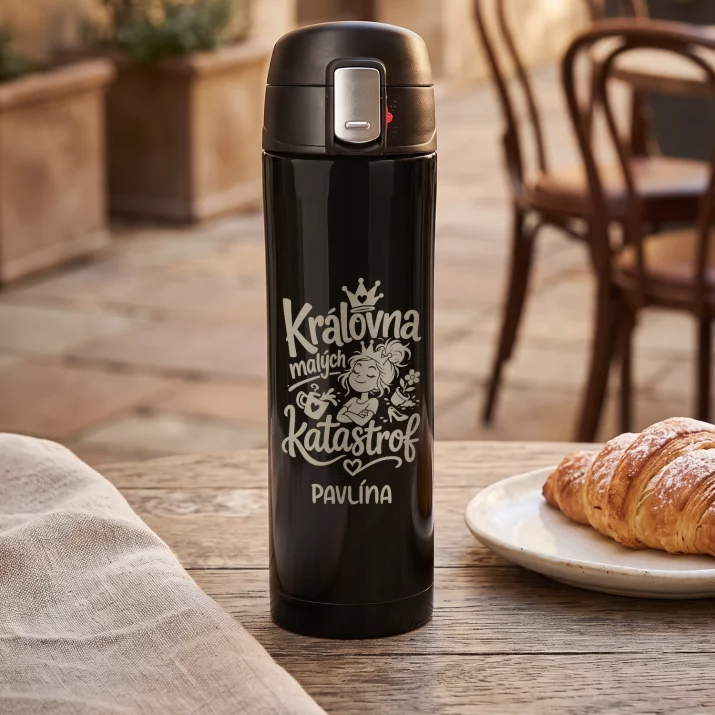 Termohrnek 440ml Pro Mladou Ženu Dárek Pro Ženu: Královna Malých Katastrof