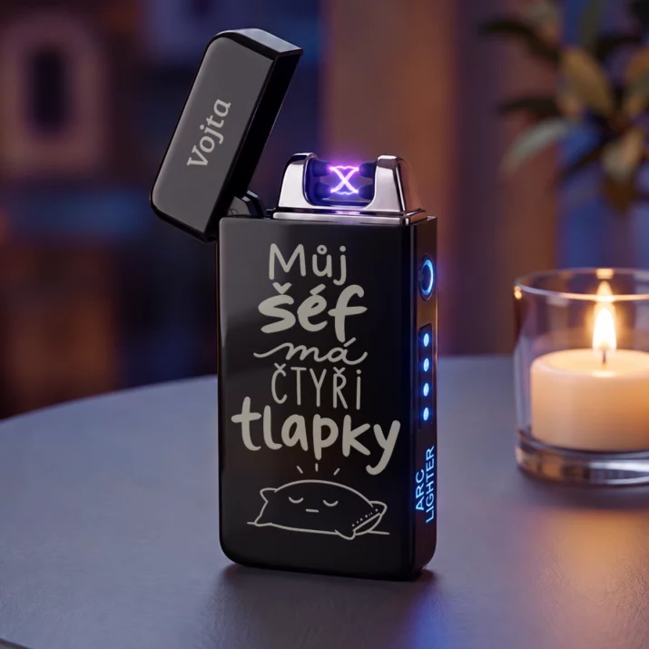 Personalizovaný Plazmový Zapalovač Pro Milovníka Psů Dárek Pro Muže: Můj Šéf Má Čtyři Tlapky Personalizovaný Plazmový Zapalovač Pro Milovníka Psů Dárek Pro Muže: Můj Šéf Má Čtyři Tlapky