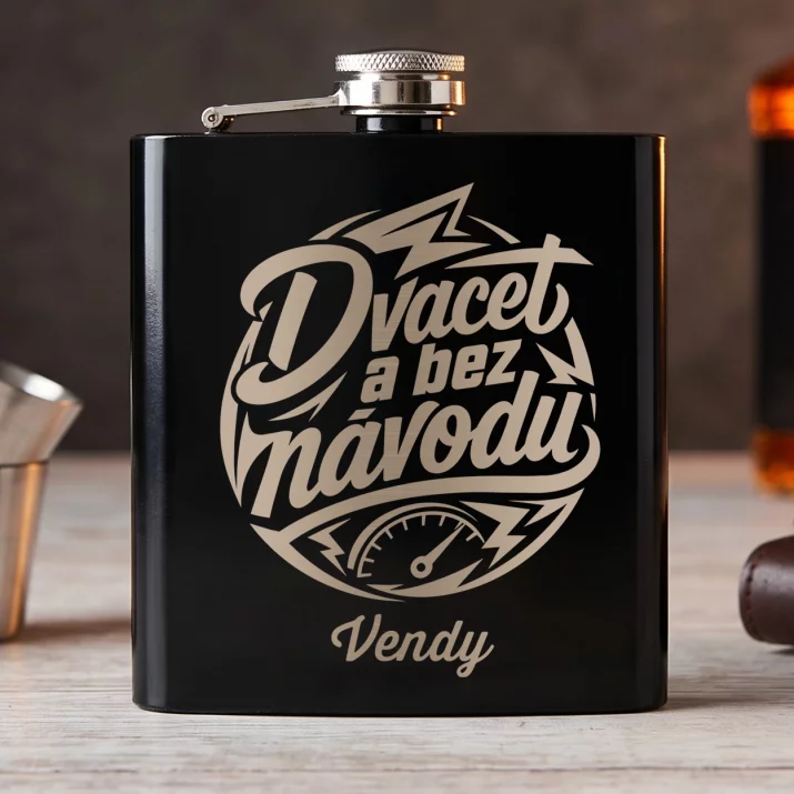 Placatka S Gravírováním Pro 20Letou Ženu Dárek K 20 Narozeninám Pro Ženu: Dvacet A Bez Návodu Placatka S Gravírováním Pro 20Letou Ženu Dárek K 20 Narozeninám Pro Ženu: Dvacet A Bez Návodu