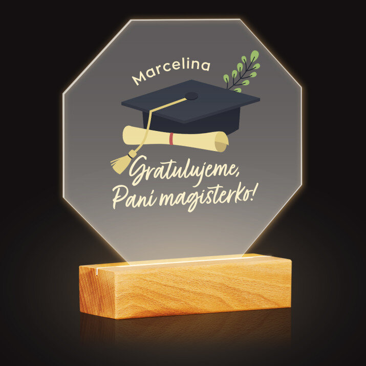 Gratulujeme paní magisterko - Osmiúhelník 