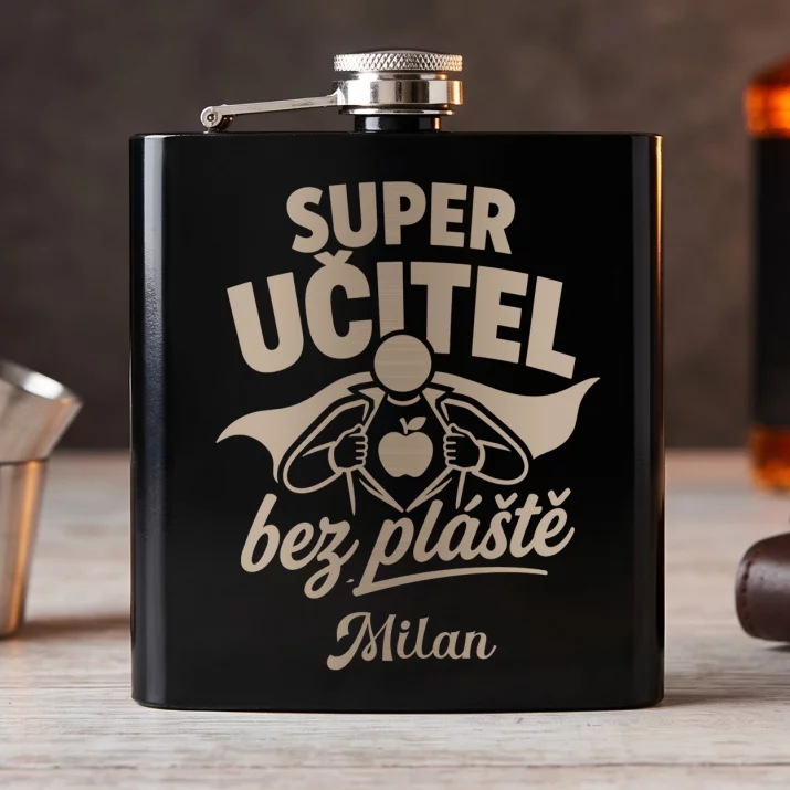 Placatka S Gravírováním Pro Učitele Dárek Pro Učitelku Ke Dni Učitelů Muže: Super Učitel Bez Pláště Placatka S Gravírováním Pro Učitele Dárek Pro Učitelku Ke Dni Učitelů Muže: Super Učitel Bez Pláště
