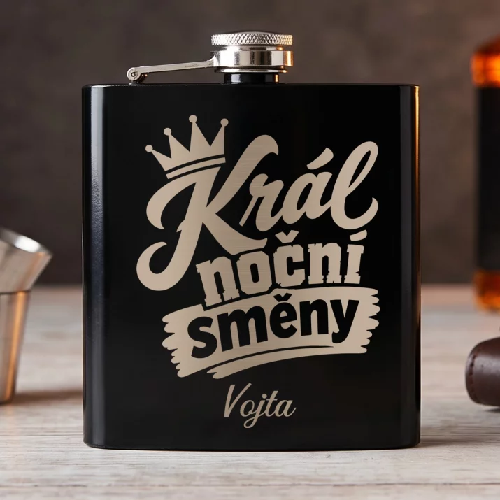 Placatka S Gravírováním K Narození Dítěte Dárek Pro Muže: Král Noční Směny Placatka S Gravírováním K Narození Dítěte Dárek Pro Muže: Král Noční Směny