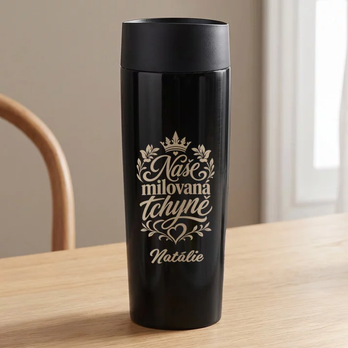 Termohrnek s Gravírováním Pro Tchyni Dárek Ke Dni Matek Pro Ženu: Naše Milovaná Tchyně Termohrnek s Gravírováním Pro Tchyni Dárek Ke Dni Matek Pro Ženu: Naše Milovaná Tchyně