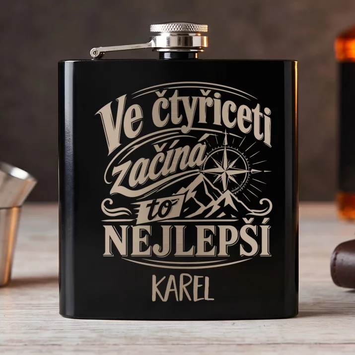 Placatka S Gravírováním K 40 Narozeninám Dárek Pro 40Letého Muže : Ve Čtyřiceti Začíná To Placatka S Gravírováním K 40 Narozeninám Dárek Pro 40Letého Muže : Ve Čtyřiceti Začíná To