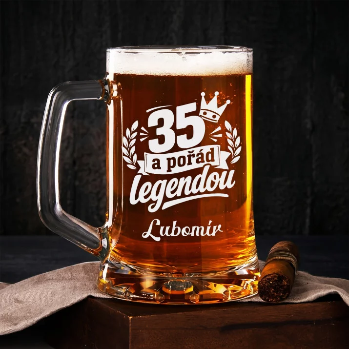 Půllitr Na Pivo Pro 35Letého Muže Dárek K 35 Narozeninám Pro Muže: Pivní Legenda Půllitr Na Pivo Pro 35Letého Muže Dárek K 35 Narozeninám Pro Muže: Pivní Legenda