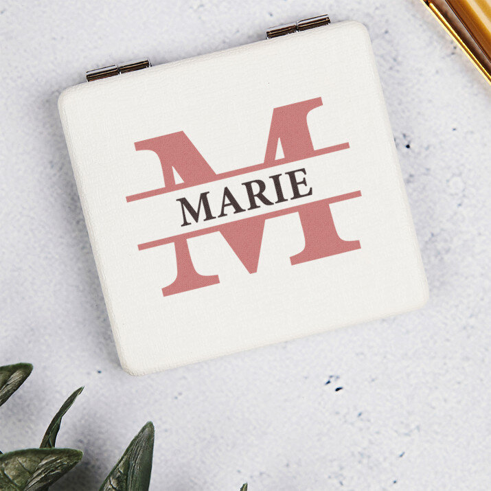 Iniciál se jménem - Zrcátko do kabelky