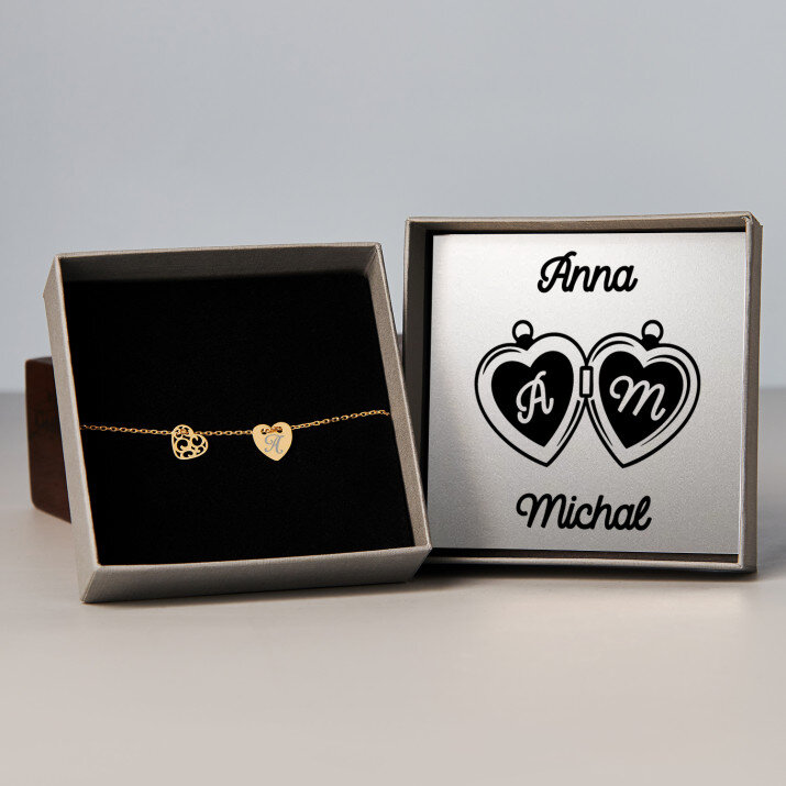 Iniciály srdce přívěsek - Pozlacený náramek se dvěma srdíčky