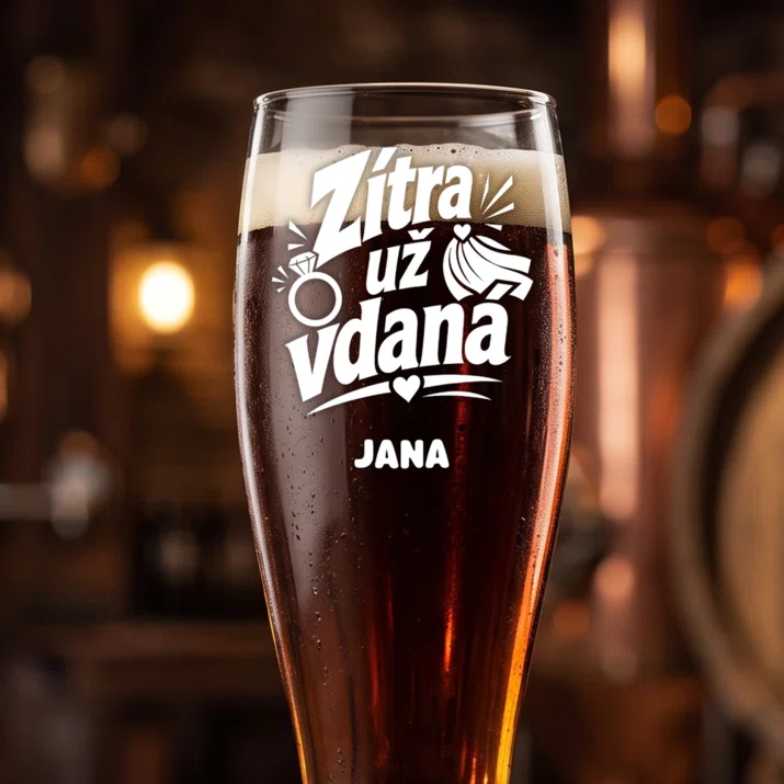 Sklenice Na Pivo S Gravírováním Pro Nevěstu Na Rozlučku Se Svobodou Dárek Pro Ženu: Zítra Už Vdaná Sklenice Na Pivo S Gravírováním Pro Nevěstu Na Rozlučku Se Svobodou Dárek Pro Ženu: Zítra Už Vdaná