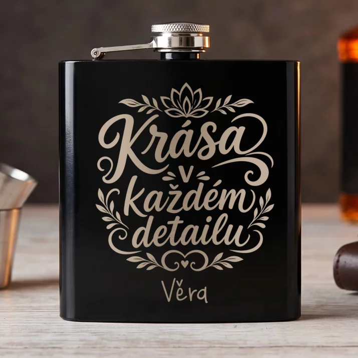 Placatka S Gravírováním K Vánocům Dárek Pro Ženu: Krása V Každém Detailu Placatka S Gravírováním K Vánocům Dárek Pro Ženu: Krása V Každém Detailu