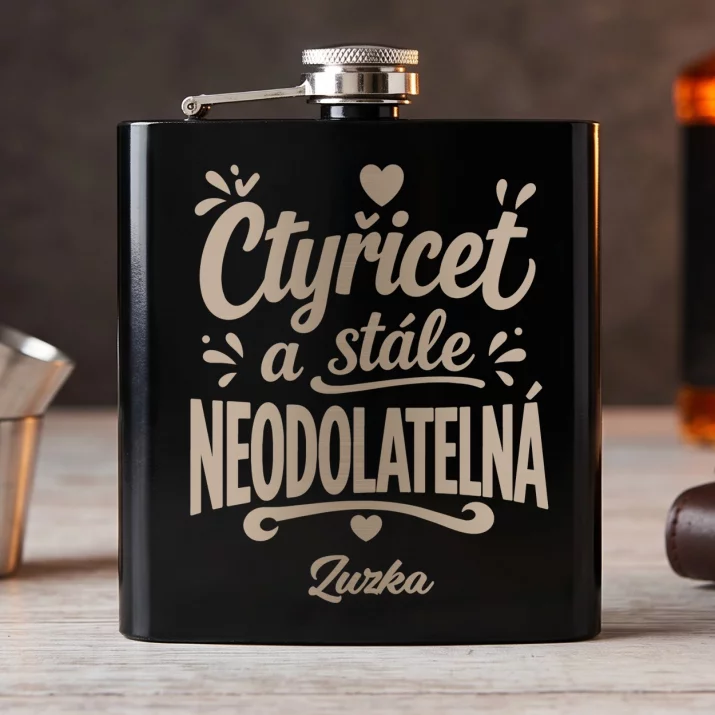 Placatka S Gravírováním Pro 40Letou Ženu Dárek K 40 Narozeninám Pro Ženu: Čtyřicet A Stále