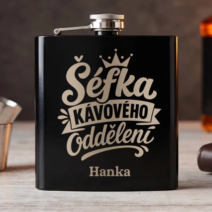 Placatka S Gravírováním Pro Kolegyni Dárek Pro Ženu: Šéfka Kávového Oddělení Placatka S Gravírováním Pro Kolegyni Dárek Pro Ženu: Šéfka Kávového Oddělení
