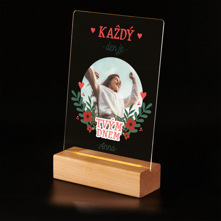 Každý den - Tisk na akrylovém skle stojan LED