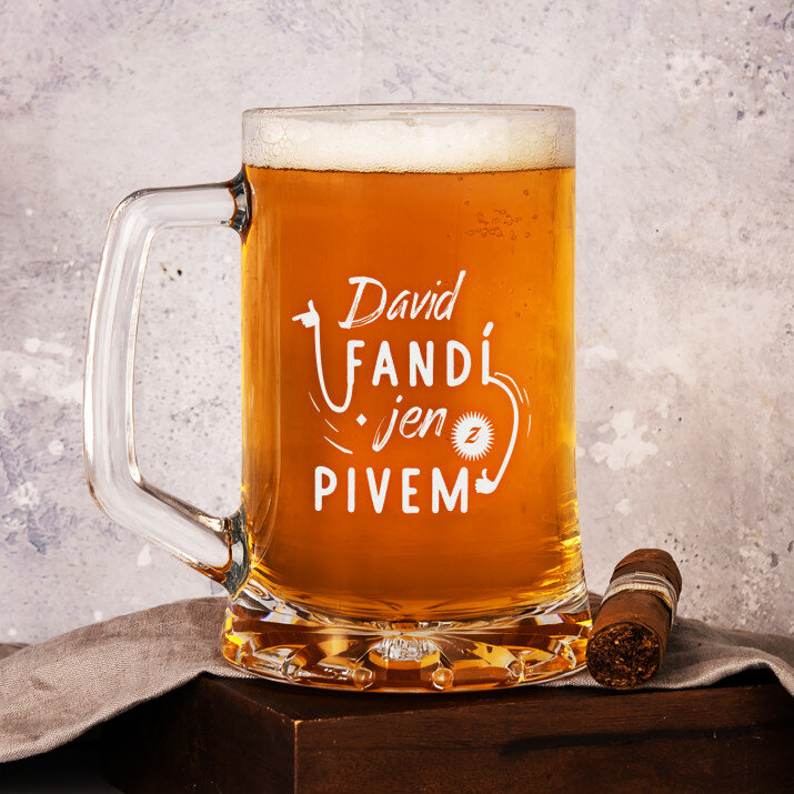 Fandím pouze s pivem - Krýgl s gravírováním