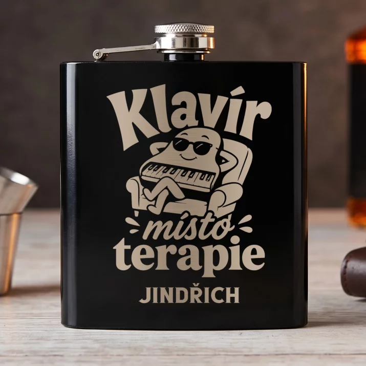 Placatka S Gravírováním Pro Pianistu Dárek Pro Muže: Klavír Místo Terapie Placatka S Gravírováním Pro Pianistu Dárek Pro Muže: Klavír Místo Terapie