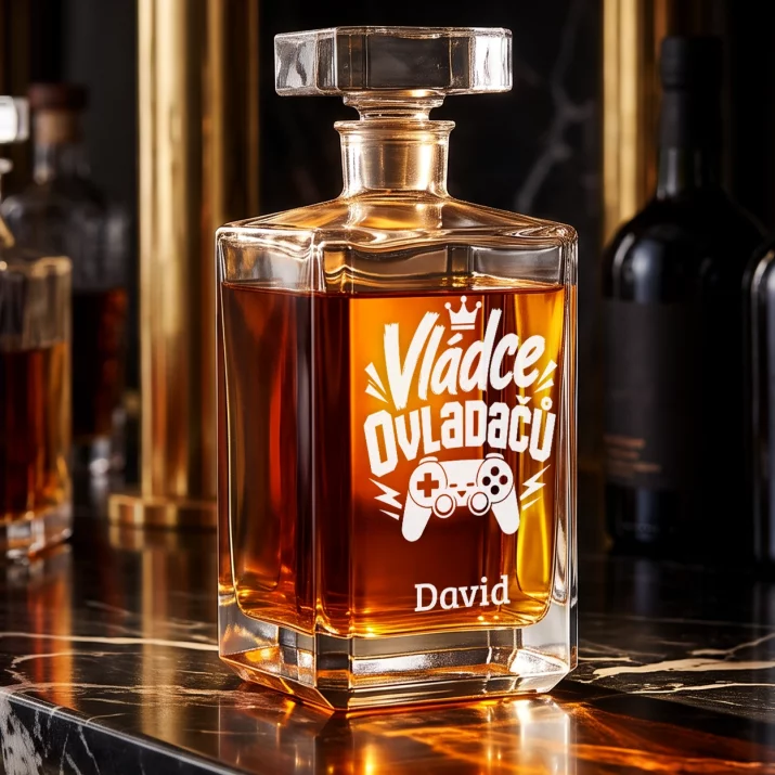 Personalizovaná Karafa Na Whisky Pro Hráče Dárek Pro Muže: Vládce Ovladačů
