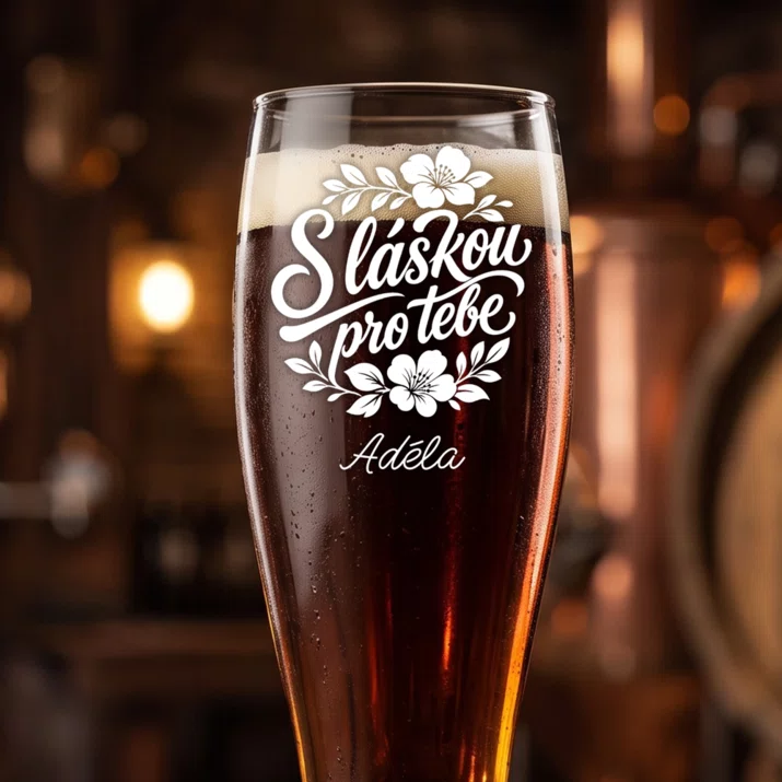 Sklenice Na Pivo S Gravírováním K 8 Březnu Dárek Pro Ženu : S Láskou Pro Tebe Sklenice Na Pivo S Gravírováním K 8 Březnu Dárek Pro Ženu : S Láskou Pro Tebe