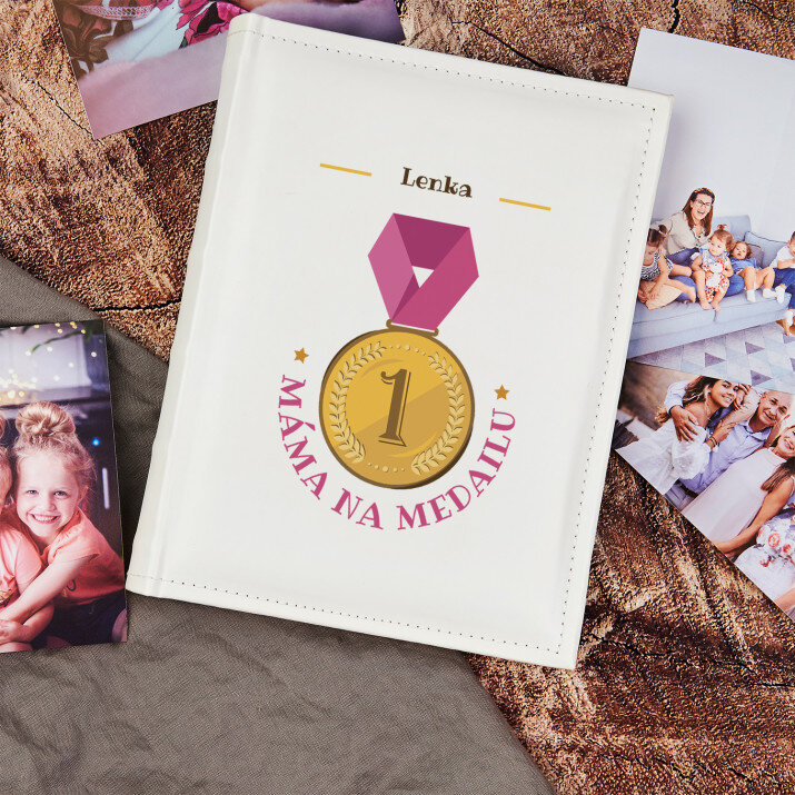Máma na medailu - Personalizované fotoalbum