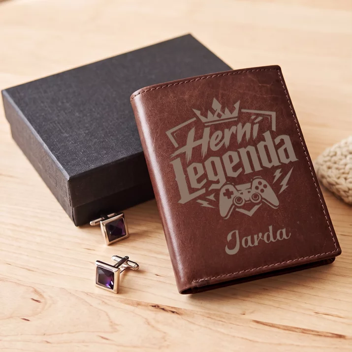 Personalizovaná Kožená Peněženka Pro Gamera Dárek Pro Muže: Herní Legenda Personalizovaná Kožená Peněženka Pro Gamera Dárek Pro Muže: Herní Legenda