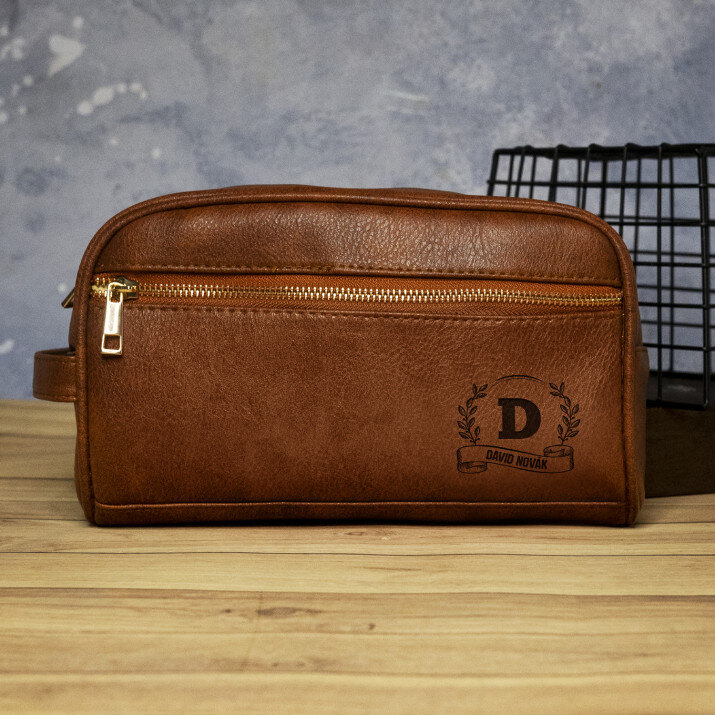 Monogram jméno a příjmení - Pánská kosmetická taška s gravírováním