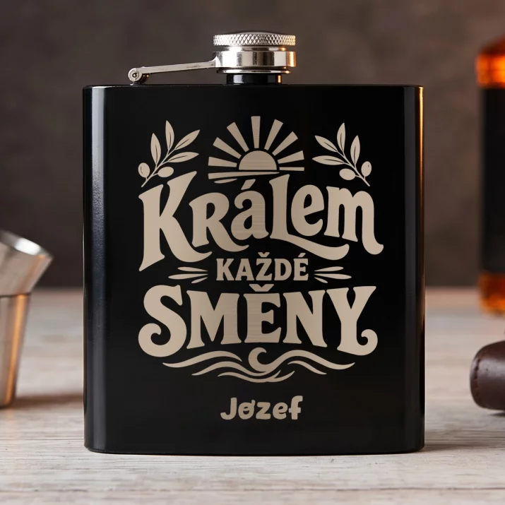 Placatka S Gravírováním Ke Dni Mužů V Práci Dárek Pro Muže: Králem Každé Směny Placatka S Gravírováním Ke Dni Mužů V Práci Dárek Pro Muže: Králem Každé Směny