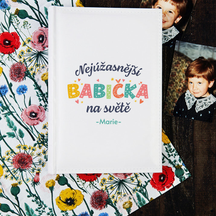 Nejúžasnější babička - Personalizované fotoalbum