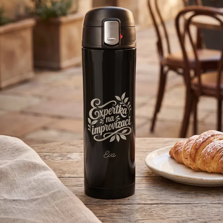 Termohrnek 440ml Pro Kolegyni Dárek Pro Ženu: Expertka Na Improvizaci