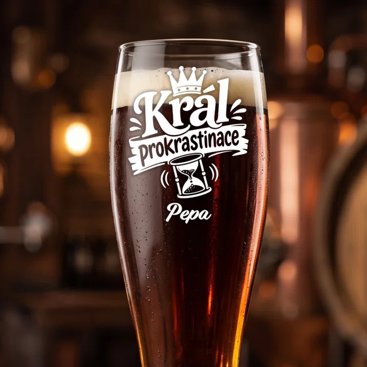 Sklenice Na Pivo S Gravírováním Pro 24Letého Muže Dárek K 20 Narozeninám Pro Muže: Král Prokrastinace Sklenice Na Pivo S Gravírováním Pro 24Letého Muže Dárek K 20 Narozeninám Pro Muže: Král Prokrastinace