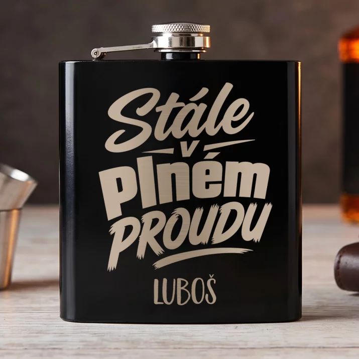Placatka S Gravírováním K 80 Narozeninám Dárek Pro 80Letého Muže : Stále V Plném Proudu