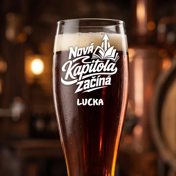 Sklenice Na Pivo S Gravírováním K Obhajobě Diplomové Práce Dárek Pro Ženu: Nová Kapitola Začíná Sklenice Na Pivo S Gravírováním K Obhajobě Diplomové Práce Dárek Pro Ženu: Nová Kapitola Začíná
