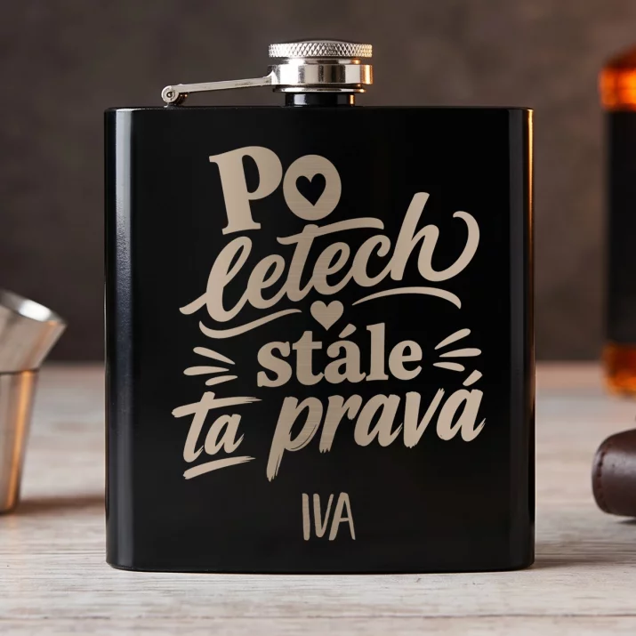 Placatka S Gravírováním K 25 Výročí Svatby Dárek Pro Ženu: Po Letech Stále Ta Pravá Placatka S Gravírováním K 25 Výročí Svatby Dárek Pro Ženu: Po Letech Stále Ta Pravá