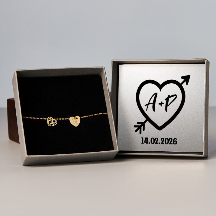 Srdce se šípem - Pozlacený náramek se dvěma srdíčky