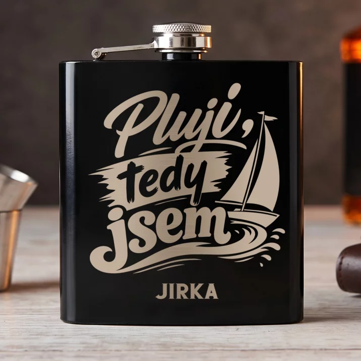 Placatka S Gravírováním Pro Jachtaře Dárek Pro Muže: Pluji, Tedy Jsem Placatka S Gravírováním Pro Jachtaře Dárek Pro Muže: Pluji, Tedy Jsem
