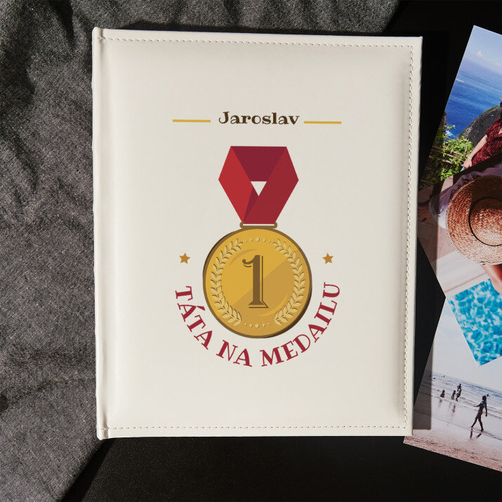 Táta na medailu - Personalizované fotoalbum