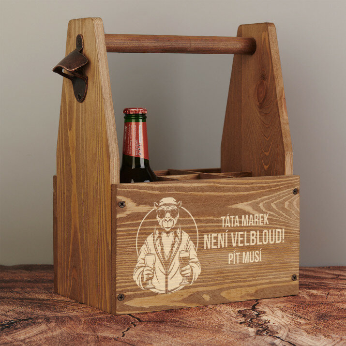 Táta není velbloud - Nosič na pivo s otvírákem