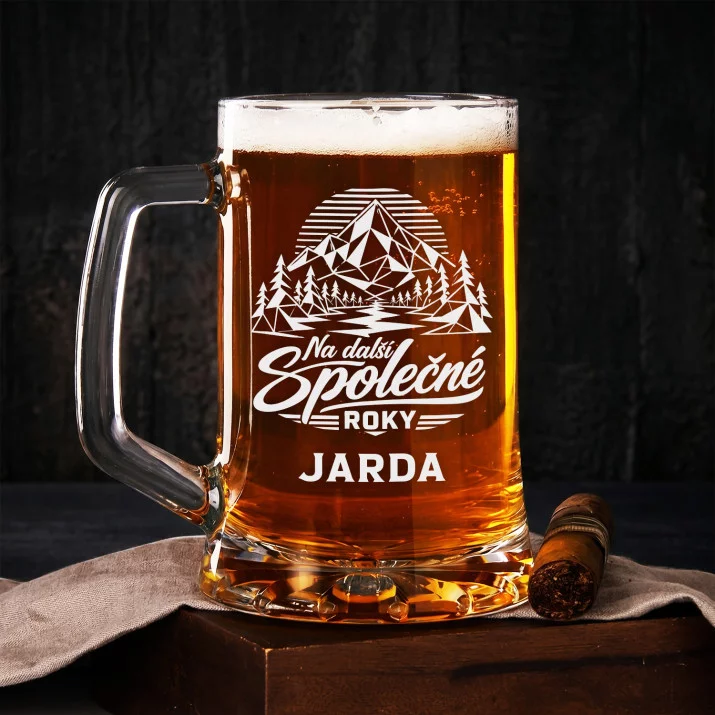 Půllitr Na Pivo K Výročí Dárek K Valentýnu Pro Muže: Temná Pivní Elegance Půllitr Na Pivo K Výročí Dárek K Valentýnu Pro Muže: Temná Pivní Elegance