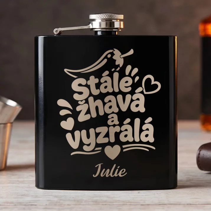 Placatka S Gravírováním K 35 Letům Manželství Dárek K Valentýnu Pro Ženu: Stále Žhavá A Vyzrálá Placatka S Gravírováním K 35 Letům Manželství Dárek K Valentýnu Pro Ženu: Stále Žhavá A Vyzrálá